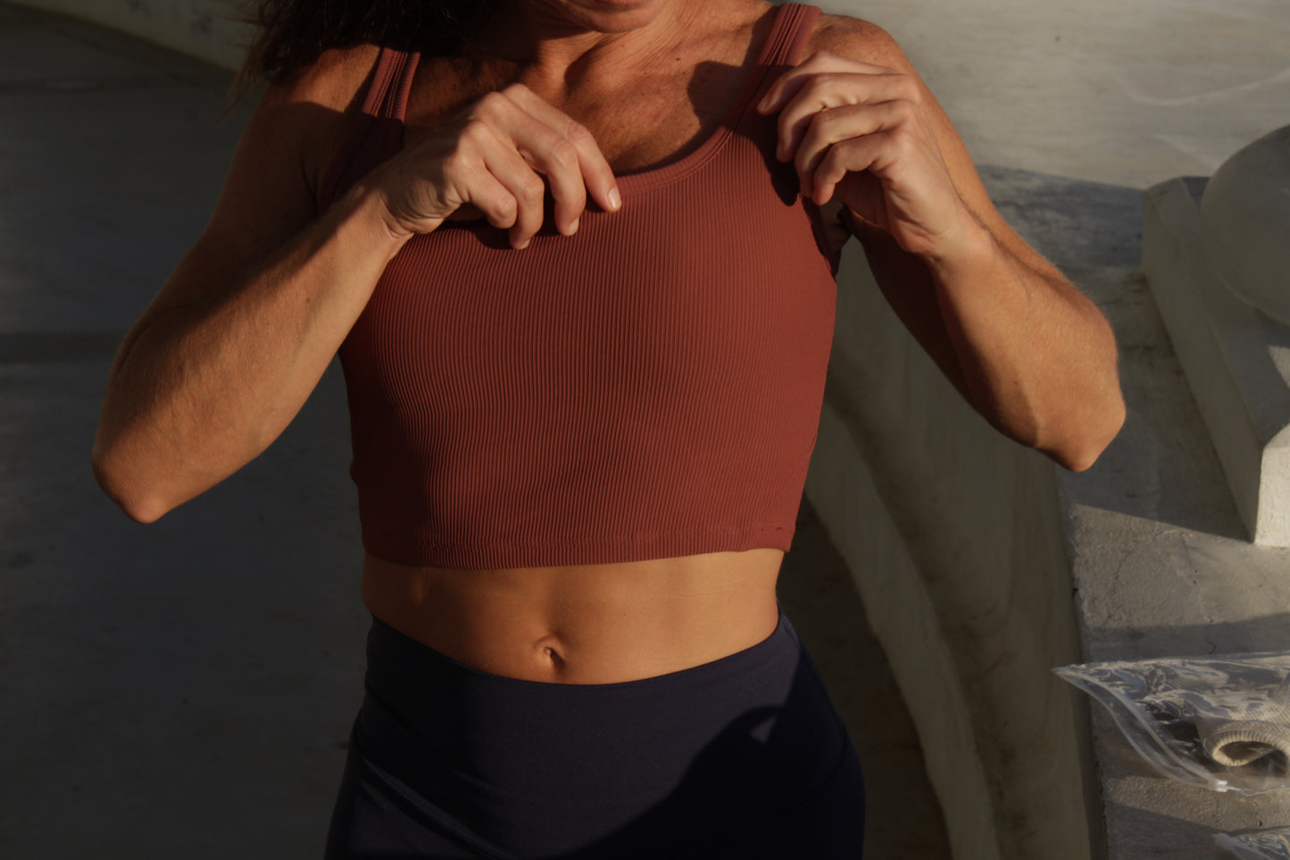 Top deportivo Teja de ONURA SPORT WEAR